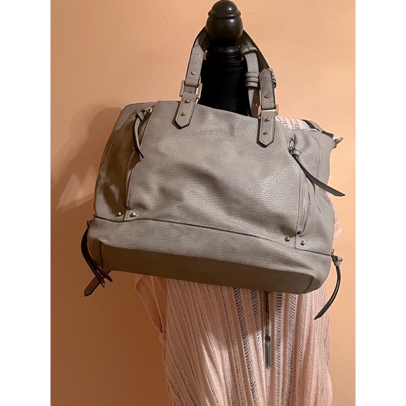 Large Maurices Purse. Tan/grayish pebbled color - Picture 2 of 8